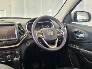 Jeep Cherokee 3.2L Limited - Image 12
