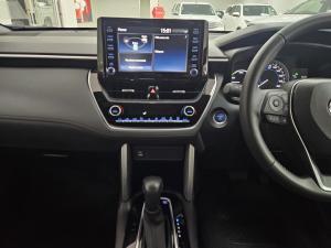 Toyota Corolla Cross 1.8 Hybrid XS - Image 14