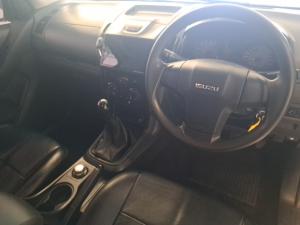 Isuzu D-Max 250 double cab 4x4 Hi-Ride - Image 10