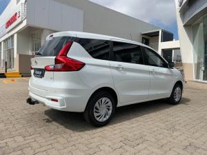 Toyota Rumion 1.5 SX manual - Image 2