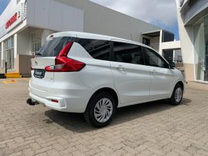 Toyota Rumion 1.5 SX manual - Image 3