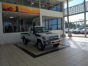 Toyota Land Cruiser 79 4.5D-4D V8 single cab LX - Image 1