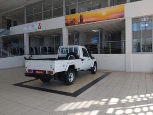 Toyota Land Cruiser 79 4.5D-4D V8 single cab LX - Image 2