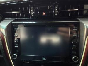 Toyota Fortuner 2.8 GD-6 4X4 VX automatic - Image 10