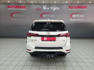 Toyota Fortuner 2.8 GD-6 4X4 VX automatic - Image 5