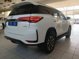 Toyota Fortuner 2.4GD-6 4X4 automatic - Image 2
