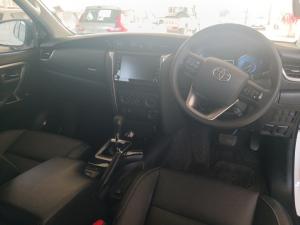 Toyota Fortuner 2.4GD-6 4X4 automatic - Image 6