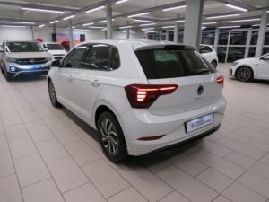 Volkswagen Polo 1.0 TSI Life - Image 23