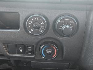 Toyota Quantum Hiace 2.5 D-4D 14 Seat - Image 11