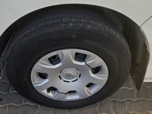 Toyota Quantum Hiace 2.5 D-4D 14 Seat - Image 14