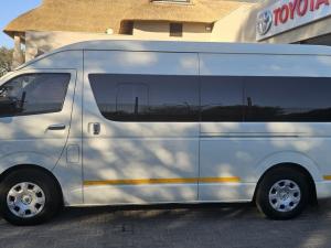 Toyota Quantum Hiace 2.5 D-4D 14 Seat - Image 17