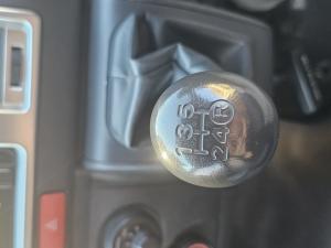 Toyota Quantum Hiace 2.5 D-4D 14 Seat - Image 9