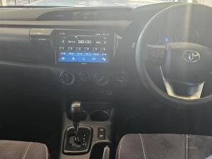 Toyota Hilux 2.4 GD-6 SRX 4X4 automaticD/C - Image 6