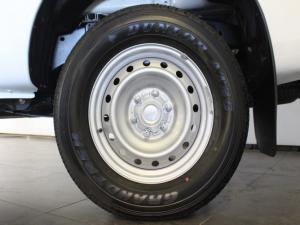 Isuzu D-Max 1.9TD single cab L manual - Image 5