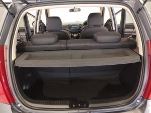 Hyundai i10 1.1 Motion auto - Image 12