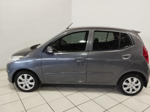 Hyundai i10 1.1 Motion auto - Image 3