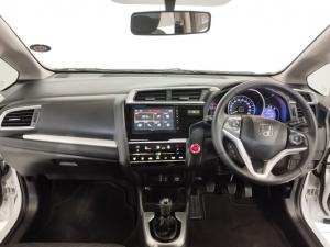 Honda WR-V 1.2 Comfort - Image 11