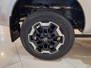 Nissan Navara 2.5DDTi double cab LE - Image 10