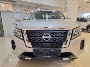 Nissan Navara 2.5DDTi double cab LE - Image 5