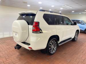 Toyota Land Cruiser Prado 2.8GD VX - Image 3
