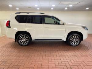 Toyota Land Cruiser Prado 2.8GD VX - Image 5