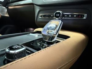 Volvo XC90 B5 AWD Ultra Dark - Image 19