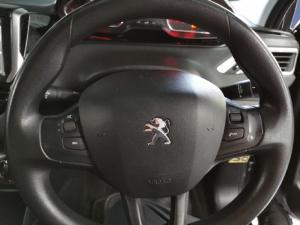 Peugeot 208 1.2 Active - Image 10