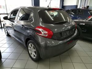 Peugeot 208 1.2 Active - Image 3