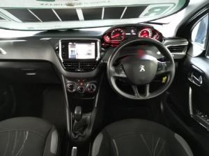 Peugeot 208 1.2 Active - Image 6