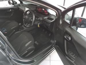 Peugeot 208 1.2 Active - Image 7