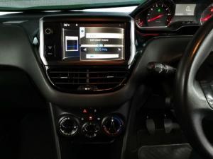 Peugeot 208 1.2 Active - Image 9