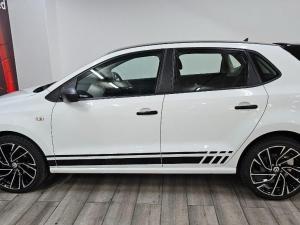 Volkswagen Polo Vivo hatch 1.4 Trendline - Image 10