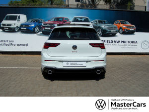 Volkswagen Golf GTI - Image 4