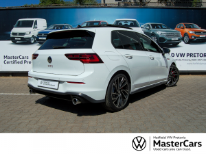 Volkswagen Golf GTI - Image 5