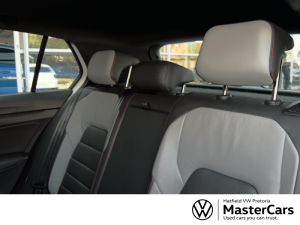Volkswagen Golf GTI - Image 6