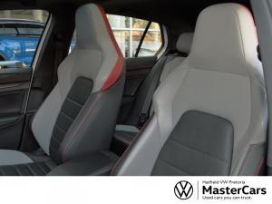 Volkswagen Golf GTI - Image 7