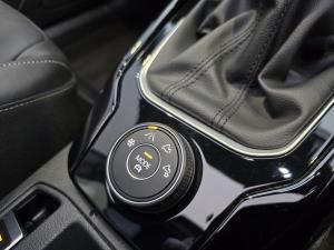 Volkswagen T-Roc 2.0TSI 4Motion R-Line - Image 12