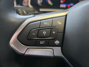 Volkswagen T-Roc 2.0TSI 4Motion R-Line - Image 13