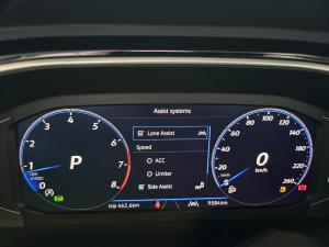 Volkswagen T-Roc 2.0TSI 4Motion R-Line - Image 9