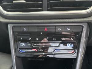 Volkswagen T-Roc 2.0TSI 4Motion Design - Image 11