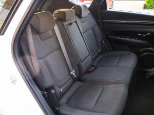 Hyundai Tucson 2.0 Premium - Image 12