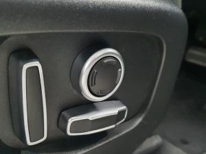 Land Rover Range Rover Evoque P250 R-Dynamic SE - Image 20