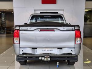 Toyota Hilux 2.0 chassis cab - Image 5