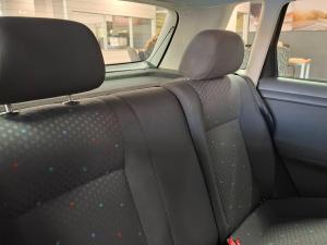 Volkswagen Polo 1.4 Trendline - Image 10