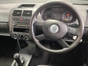 Volkswagen Polo 1.4 Trendline - Image 14