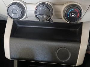 Renault Triber 1.0 Life - Image 13