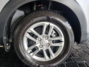 Renault Triber 1.0 Life - Image 19