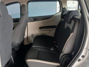 Renault Triber 1.0 Life - Image 9