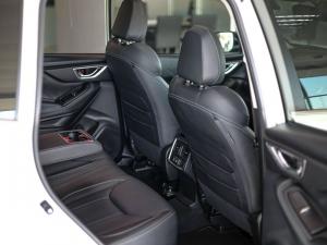 Subaru Forester 2.0i S ES - Image 18