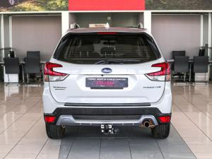 Subaru Forester 2.0i S ES - Image 5